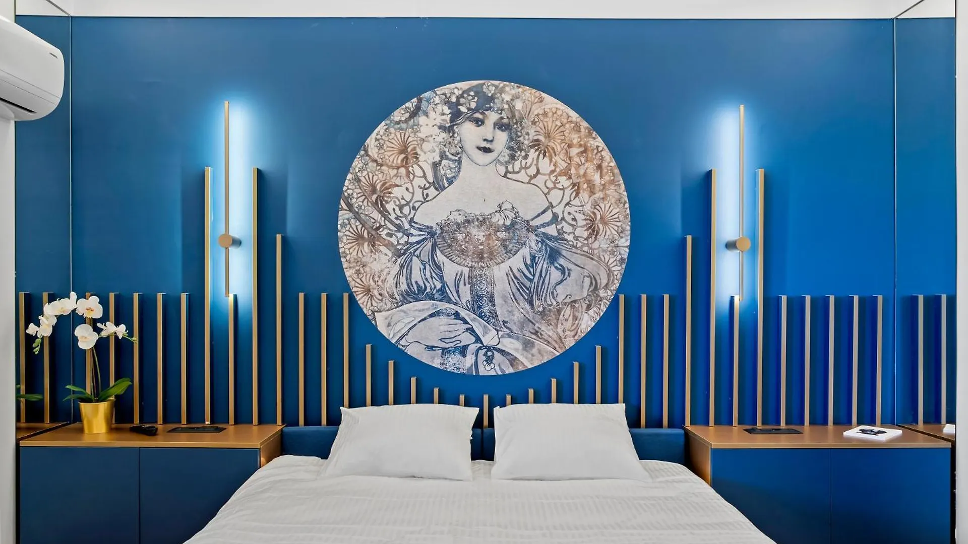 Art Nouveau Penthouse Bucharest Διαμέρισμα