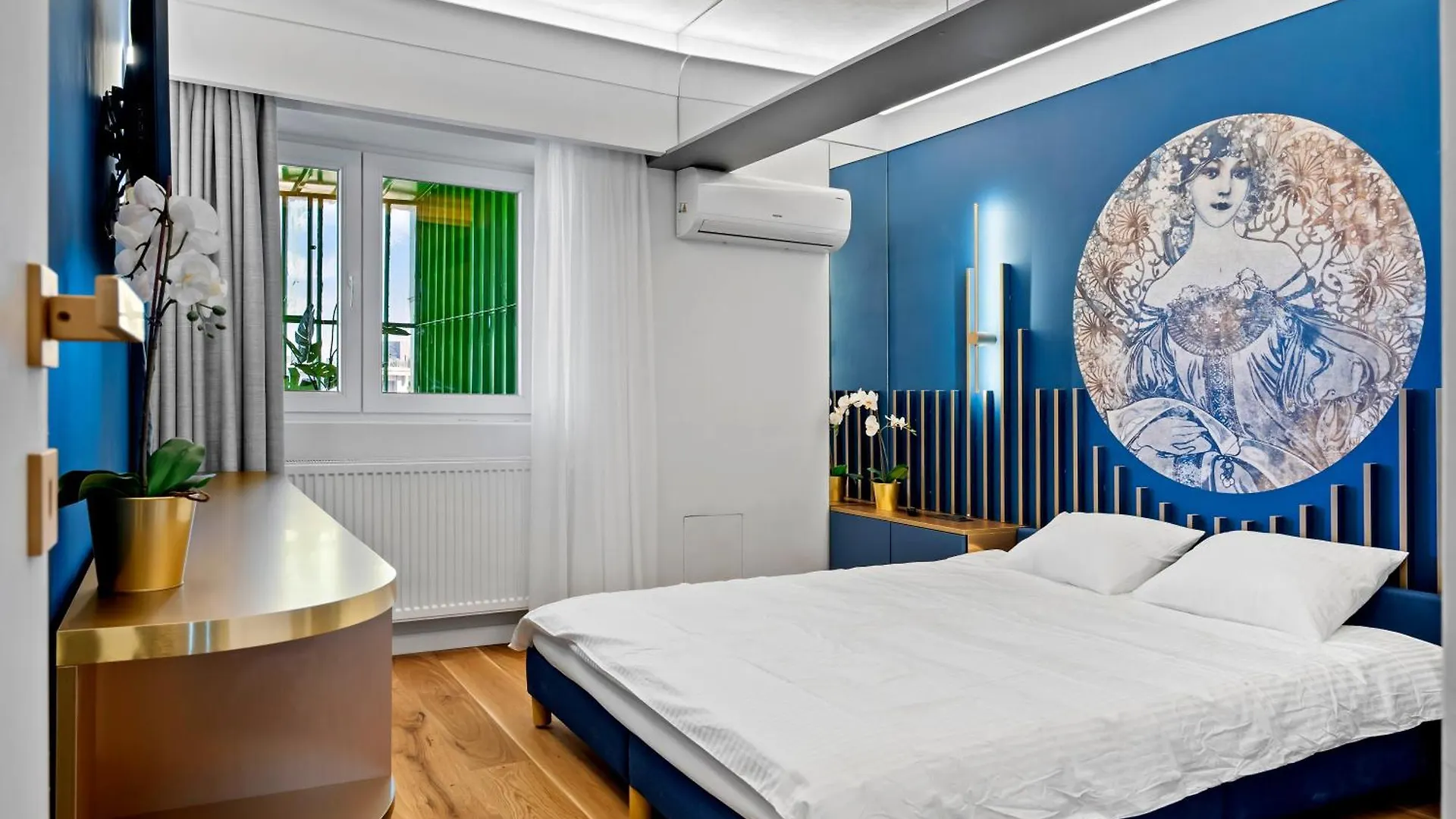 Art Nouveau Penthouse Bucharest Διαμέρισμα